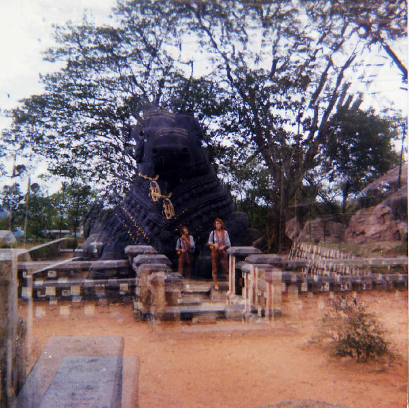 Nandi mit Tina Mysore